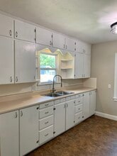 821 W 7th St in Junction City, KS - Building Photo - Building Photo