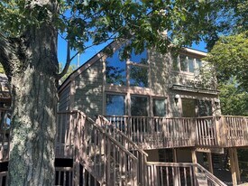 76 Whippoorwill Pond Rd in Garrison, NY - Building Photo