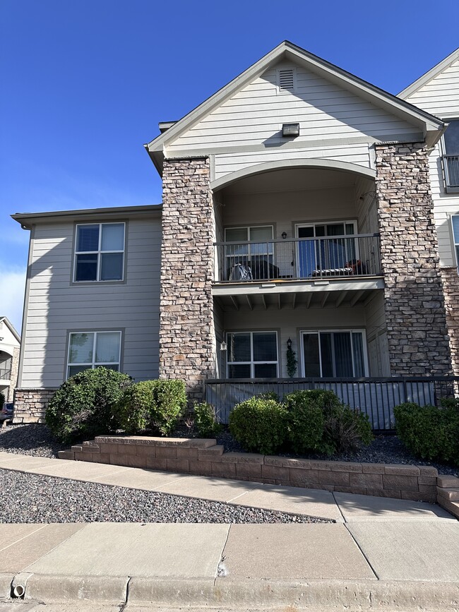 property at 7212 S Blackhawk St