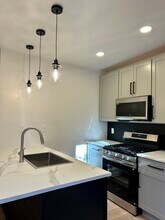 4042 Geneva St in Pittsburgh, PA - Building Photo - Building Photo
