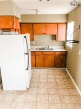 1418 Phoenix Dr in Wichita Falls, TX - Building Photo - Building Photo