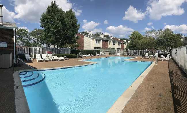 property at 1366 E Wyndham Cir