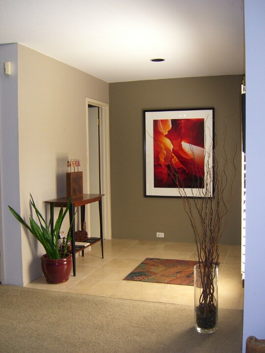 11285 Gold Country Blvd in Gold River, CA - Building Photo