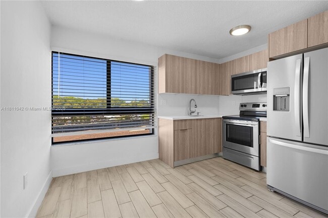 property at 810 Salzedo St