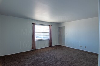 403 W 9th St in Coffeyville, KS - Building Photo - Building Photo