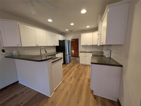 3741 Thornbush Ln in New Port Richey, FL - Building Photo - Building Photo