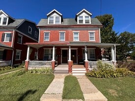 113 Dean St, Unit 2 in West Chester, PA - Building Photo