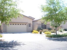 4692 S Calico Rd in Gilbert, AZ - Building Photo