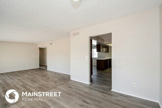 9722 E Golf Links Rd in Tucson, AZ - Foto de edificio - Building Photo