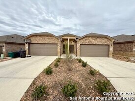 10011 Westover Bluff in San Antonio, TX - Building Photo