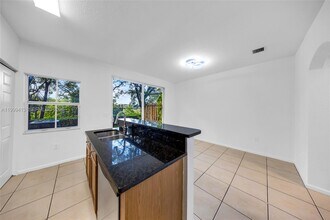 12040 SW 28th St in Miramar, FL - Building Photo - Building Photo