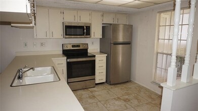 12371 Dearborn Dr in Hudson, FL - Building Photo - Building Photo