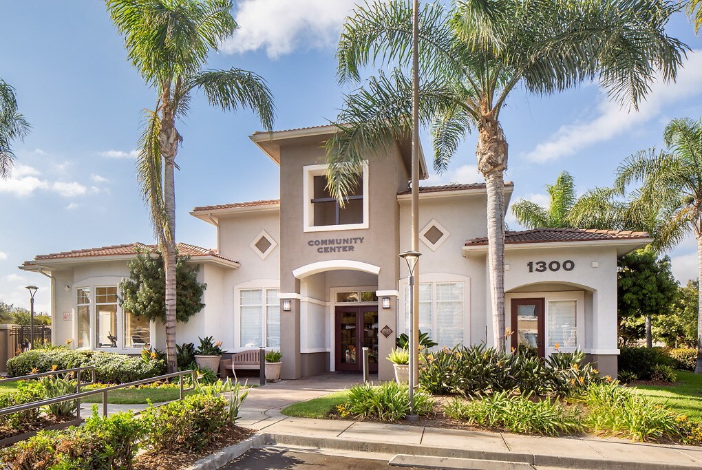 Pinnacle at Otay Ranch in Chula Vista, CA - Building Photo