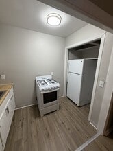 2076 Elm Ave in Cincinnati, OH - Building Photo - Building Photo