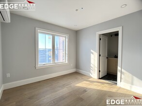 353 Market St, Unit 5F-4 in Boston, MA - Building Photo - Building Photo