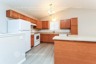 10737 Darneal Dr in Fountain, CO - Foto de edificio - Building Photo