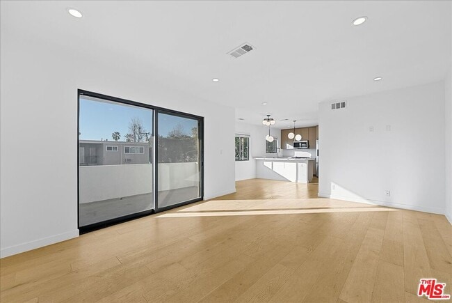 property at 1210 Larrabee St