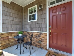 134 Linton Dr in Acworth, GA - Building Photo - Building Photo