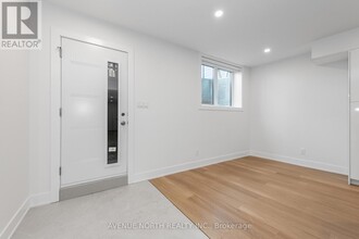 1975 Banff Ave in Ottawa, ON - Building Photo - Building Photo