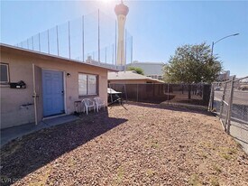 1713 Fairfield Ave, Unit 2 in Las Vegas, NV - Building Photo