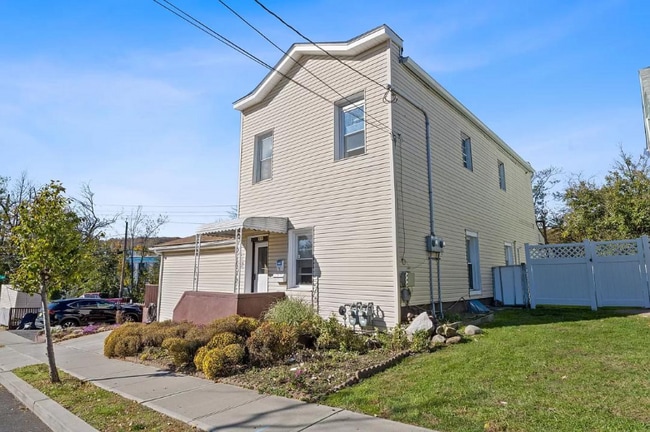 property at 28 Butler St