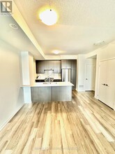 151-TH151 Honeycrisp Cres in Vaughan, ON - Building Photo - Building Photo