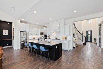 2505 Sunset Vista Cir in Spicewood, TX - Building Photo - Building Photo