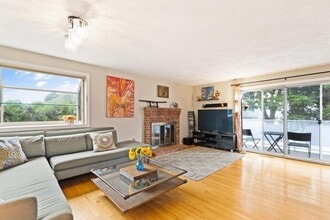 13 Circuit Ln in Watertown, MA - Building Photo - Building Photo