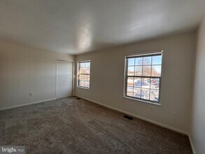 63 Lexton Dr in York, PA - Building Photo - Building Photo