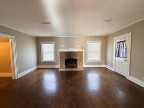 4704 Chenevert St in Houston, TX - Building Photo - Building Photo