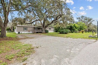 13920 Hillcrest Dr in Riverview, FL - Building Photo - Building Photo