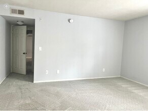 7035 Woodley Ave in Los Angeles, CA - Building Photo - Building Photo