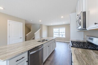 3095 125th Ln NE in Minneapolis, MN - Building Photo - Building Photo