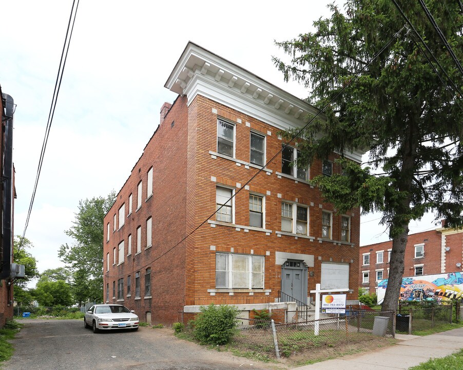 79-81 Barbour St in Hartford, CT - Foto de edificio