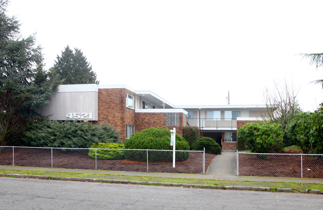 4521 S Yakima Ave in Tacoma, WA - Foto de edificio