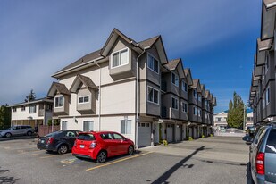 19700 56 Av in Langley, BC - Building Photo