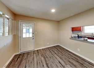 10014 Catlett Ln in La Porte, TX - Building Photo - Building Photo
