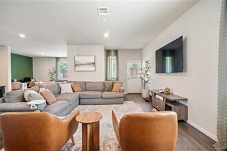 1305 Mount Bassie Trl in Conroe, TX - Building Photo - Building Photo