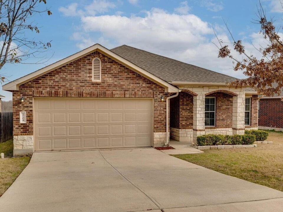 5704 Malcolm Trail in Austin, TX - Building Photo