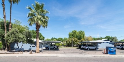 Olive Apartments in Mesa, AZ - Building Photo - Building Photo