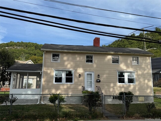 3 Delaware St in Port Jervis, NY - Building Photo - Building Photo