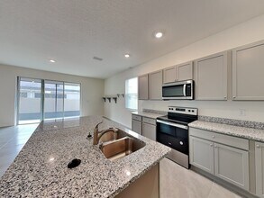 1246 Lido Dr in Howey In The Hills, FL - Building Photo - Building Photo