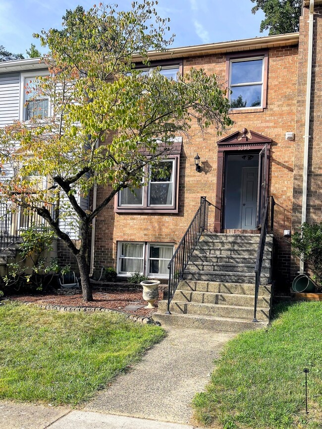 property at 5395 Harbor Ct Dr