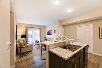 Residence at Cook's Pointe in Marysville, OH - Building Photo - Building Photo