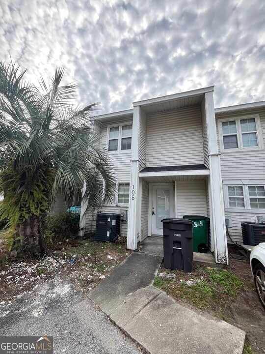 105 Inlet Reach Cir in St. Marys, GA - Building Photo