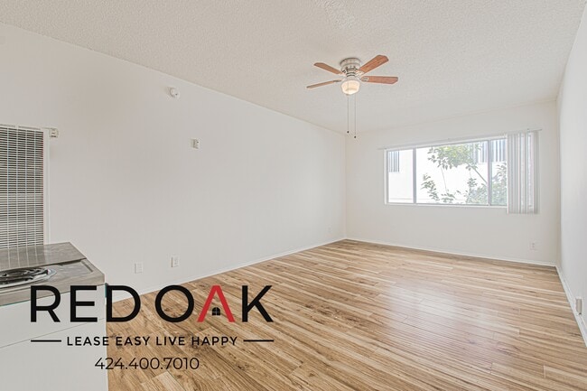 property at 946 S Carondelet St