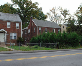 8619 Flower Ave in Takoma Park, MD - Building Photo - Building Photo