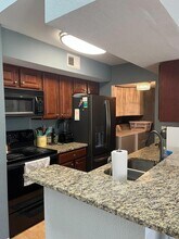 1481 Center Street Ext, Unit #1607 in Mount Pleasant, SC - Foto de edificio - Building Photo
