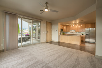 210 Pueblo Ave, Unit 302 in Colorado Springs, CO - Foto de edificio - Building Photo