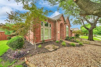 5701 Hilton Head Dr in Garland, TX - Building Photo - Building Photo